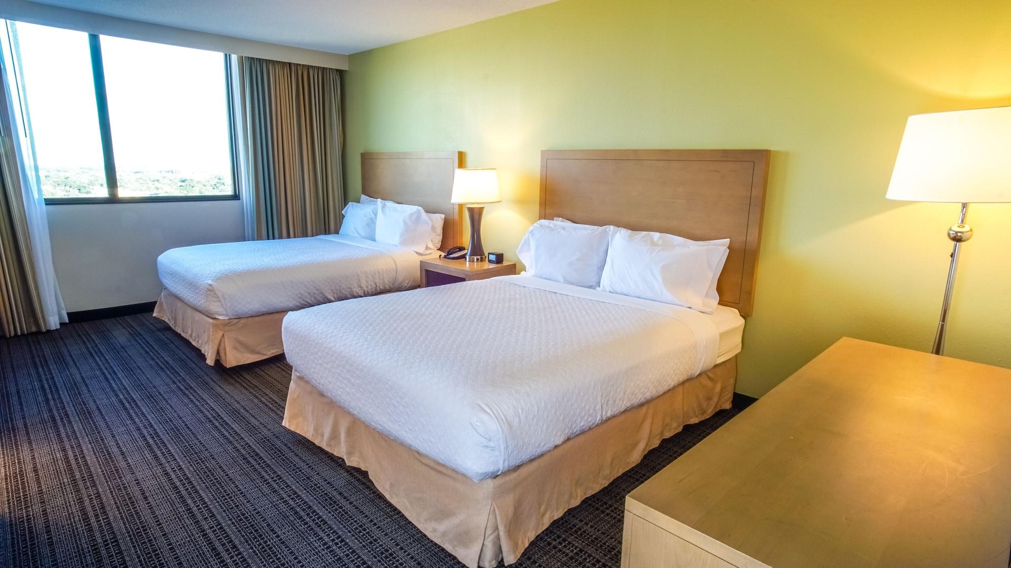 Embassy Suites By Hilton Tampa Airport Westshore Exteriör bild