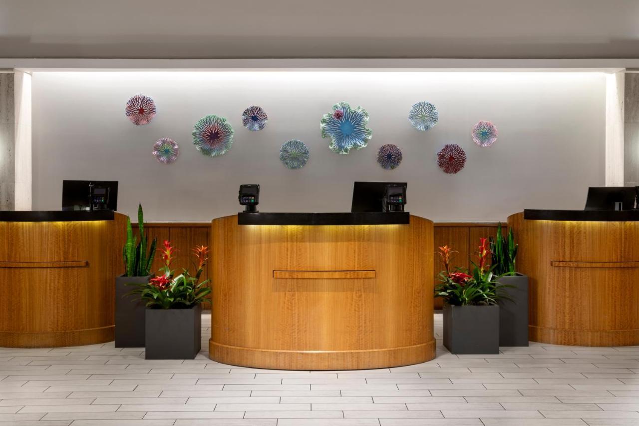 Embassy Suites By Hilton Tampa Airport Westshore Exteriör bild