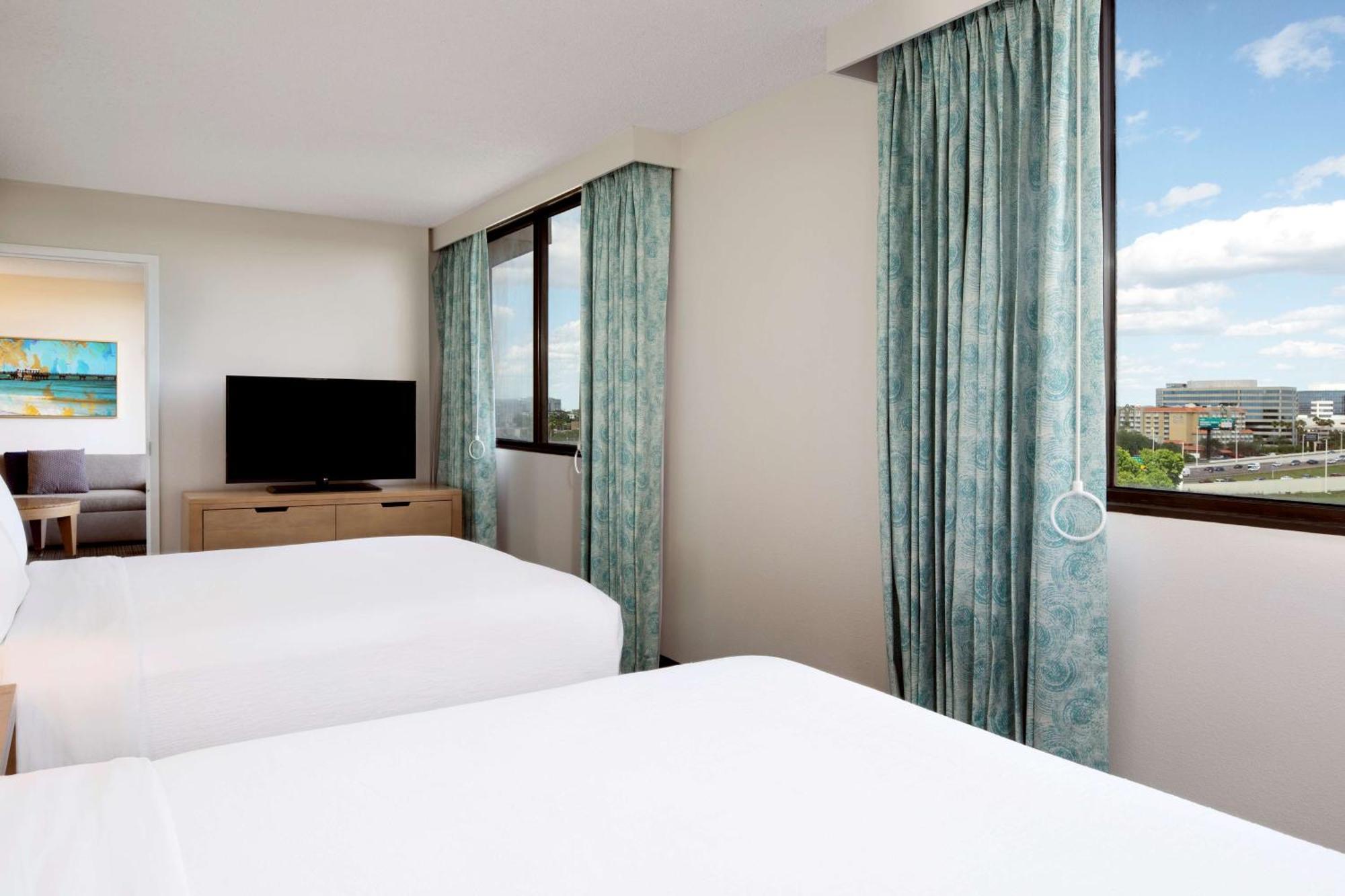 Embassy Suites By Hilton Tampa Airport Westshore Exteriör bild