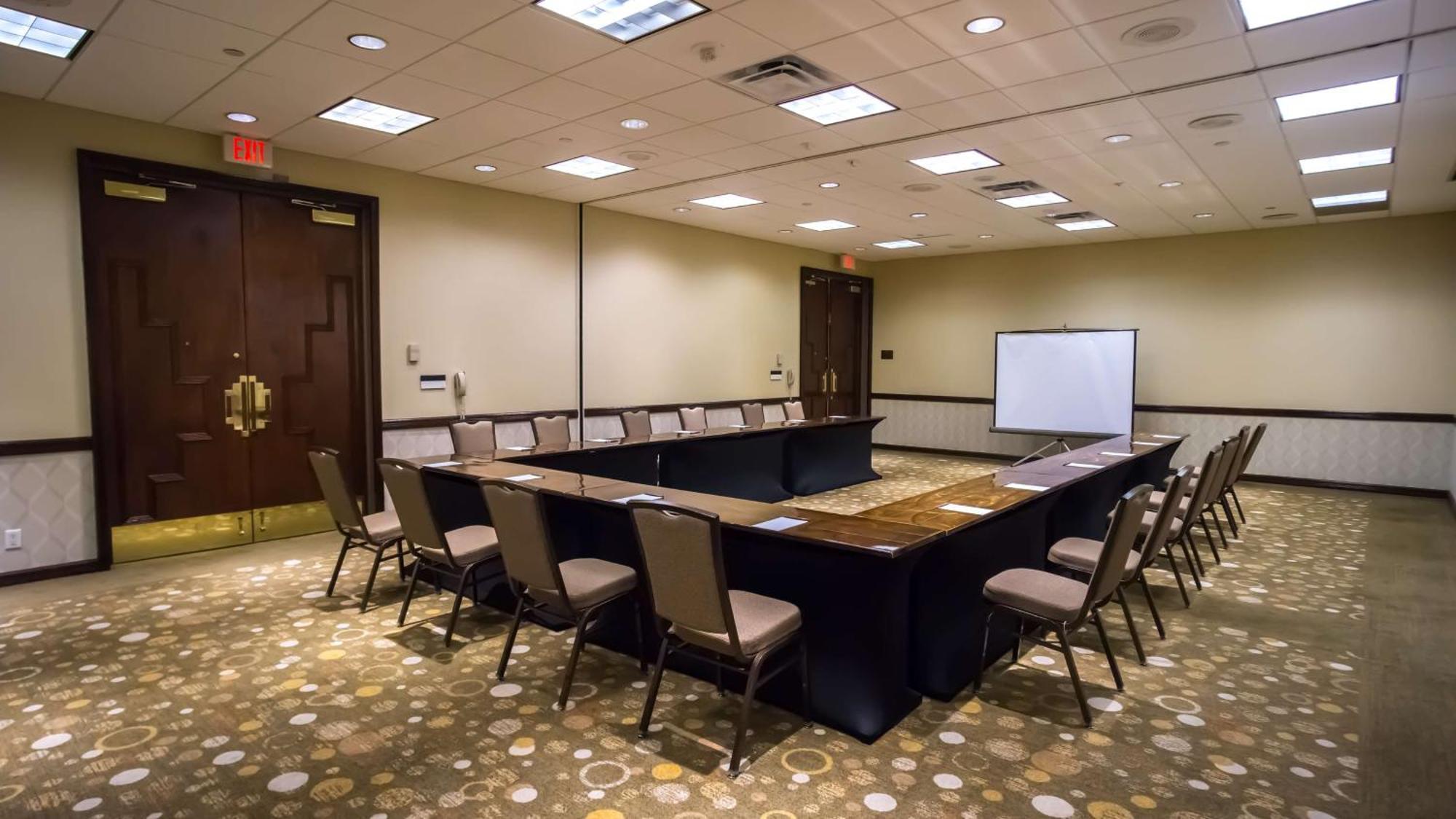 Embassy Suites By Hilton Tampa Airport Westshore Exteriör bild