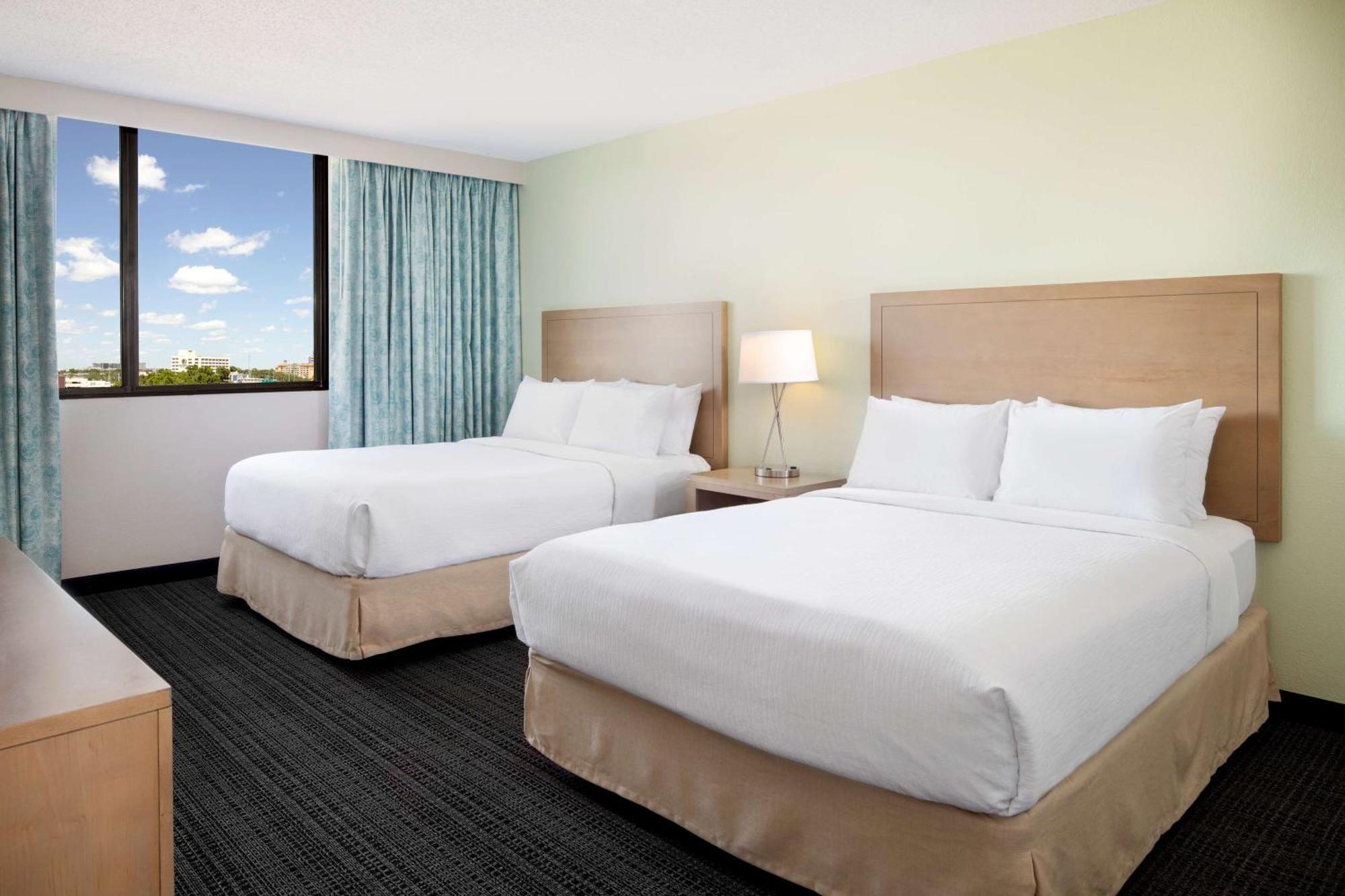 Embassy Suites By Hilton Tampa Airport Westshore Exteriör bild