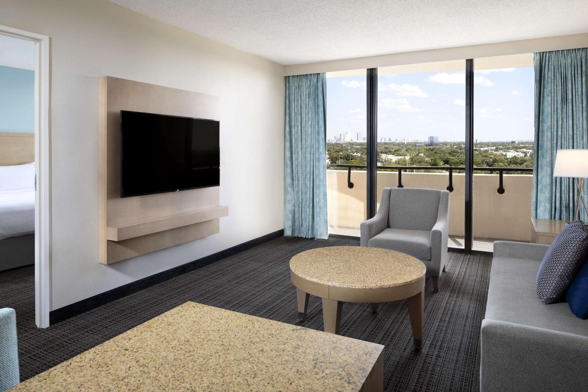 Embassy Suites By Hilton Tampa Airport Westshore Exteriör bild